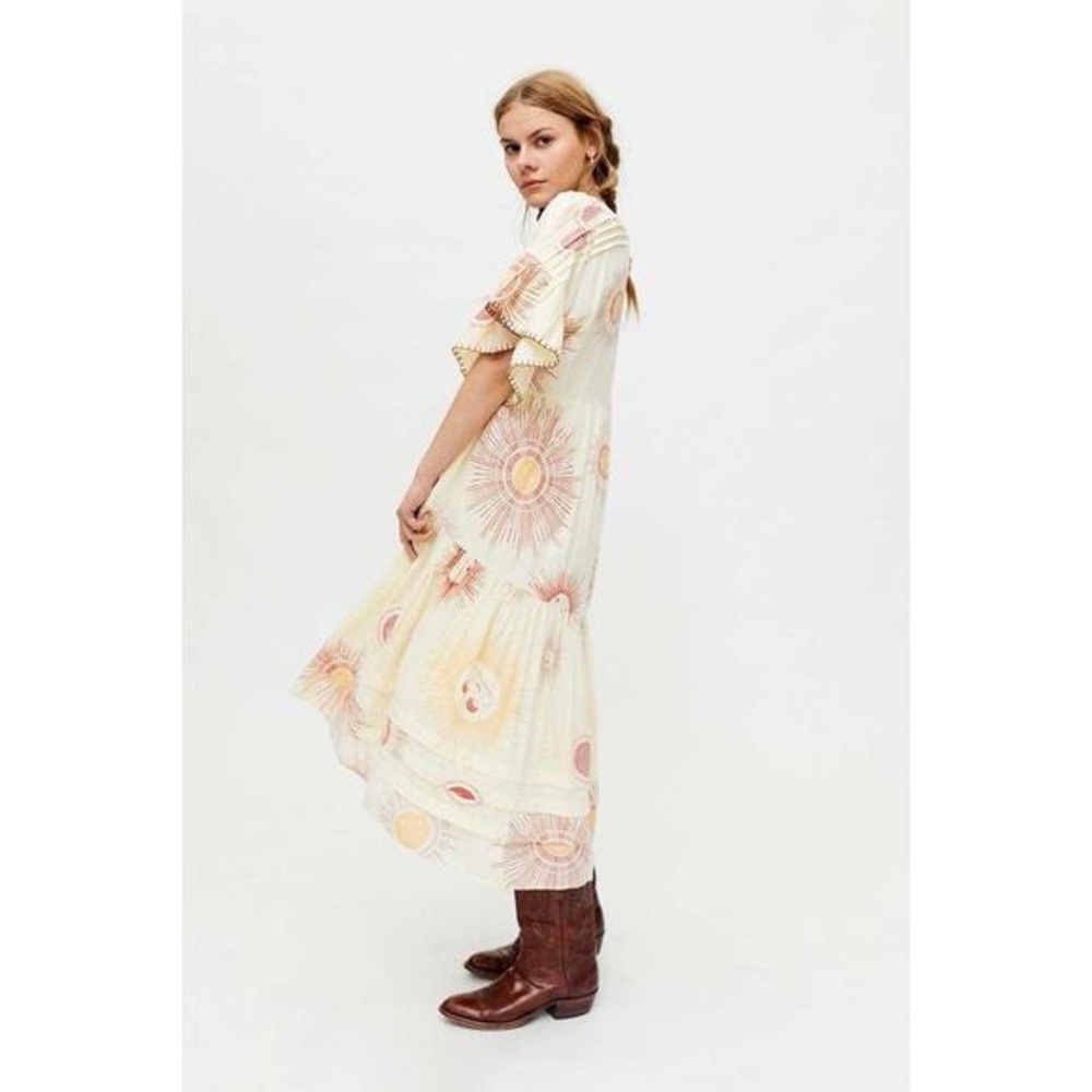 Urban Outfitters Total Eclipse Printed Midi Dress - Picture 7 of 7